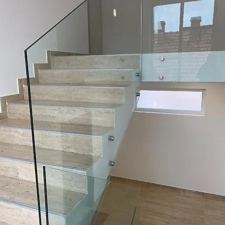 Bellacasa Airportstudio Surčin