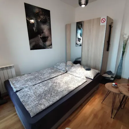 Apartment Bellacasa Airportstudio *