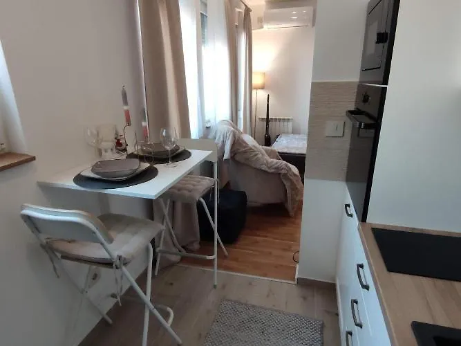 Appartement Bellacasa Airportstudio Surčin